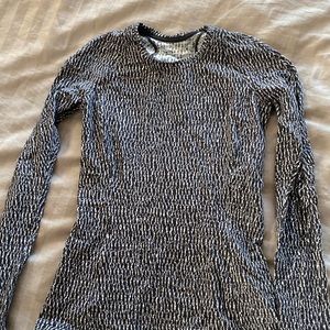 Lululemon sweater. Has pocket in the back. Size 4